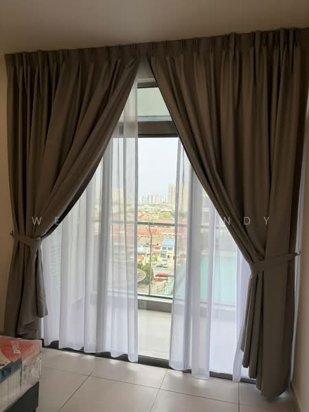 Kediaman Servis untuk Dijual di Dorsett Waterfront Subang - Wen Rong Andy Lee - Balcony - PropertyGuru.com.my