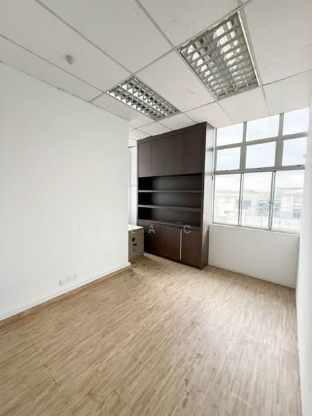 Kilang untuk Disewa di Taman Perindustrian Senai (Senai) - Stella Chia - Interior - PropertyGuru.com.my
