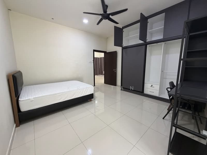 Rumah Berkembar untuk Dijual di Jade Hills (Kajang) - Kris Tan - Bedroom - PropertyGuru.com.my