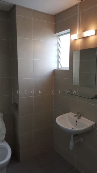 Kondominium untuk Dijual di Kiara Residence 2 (Residensi Kiara Jalil 2) - Deon Siow - Bathroom - PropertyGuru.com.my