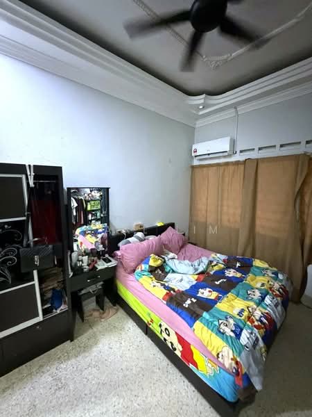Rumah Teres 1-Tingkat untuk Dijual di Taman Perling (Perling) - Karl Lim - Bedroom - PropertyGuru.com.my