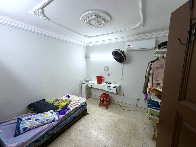Rumah Teres 1-Tingkat untuk Dijual di Taman Perling (Perling) - Karl Lim - Bedroom - PropertyGuru.com.my