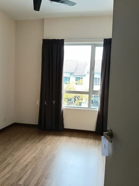 2-storey Terraced House for Rent in Bandar Tropicana Aman (Telok Panglima Garang) - Elyn Soo - Bedroom - PropertyGuru.com.my