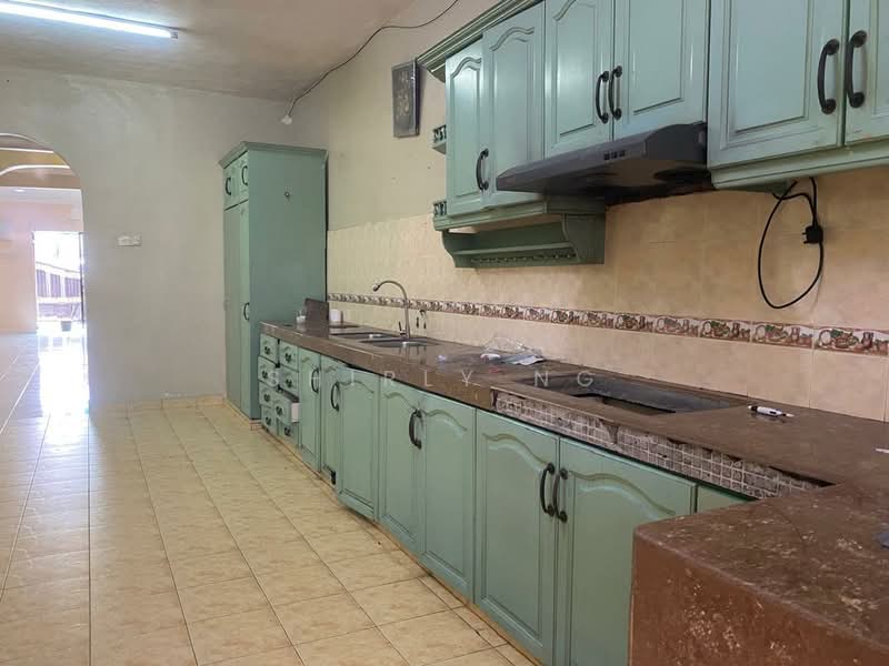2-storey Terraced House for Sale in Rawang Perdana 1 (Rawang) - Shirly Ng - Kitchen - PropertyGuru.com.my
