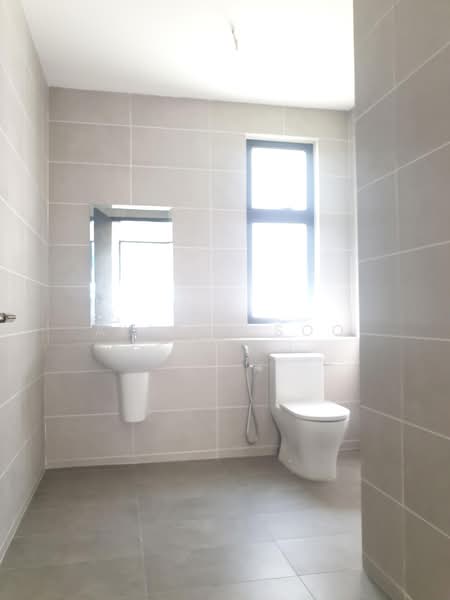 Rumah Berkembar untuk Dijual di U16, Elmina Gardens (Shah Alam) - Alicia Soo - Bathroom - PropertyGuru.com.my