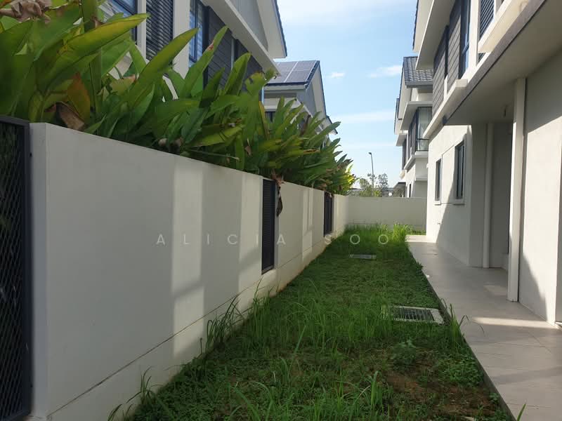 Rumah Berkembar untuk Dijual di U16, Elmina Gardens (Shah Alam) - Alicia Soo - Exterior - PropertyGuru.com.my