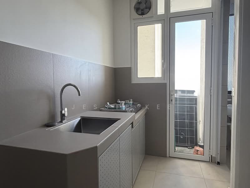 Service Residence for Sale at Park Regent @Desa Park City - Jessie Kee - Kitchen - PropertyGuru.com.my