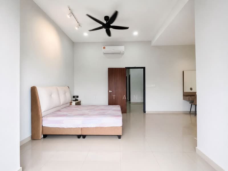 Rumah Teres 2-Tingkat untuk Dijual di Taman Impian Emas (Skudai) - KT Tan - Bedroom - PropertyGuru.com.my