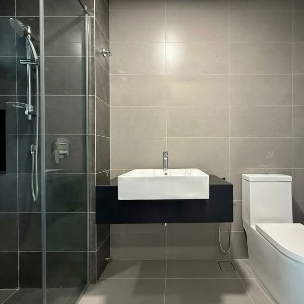 Service Residence for Rent at Sunway Belfield - Yi Lin - Bathroom - PropertyGuru.com.my