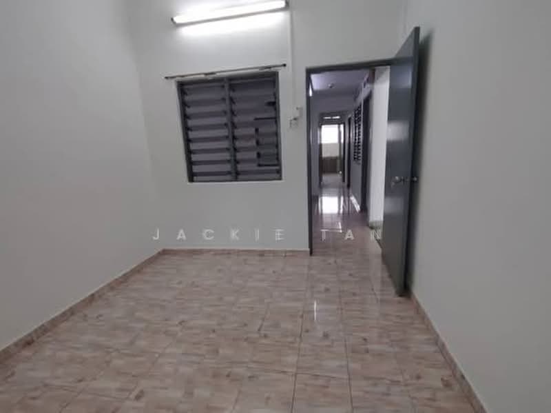 1-storey Terraced House for Sale in SS 3, Taman Universiti (Petaling Jaya) - Jackie Tan - Interior - PropertyGuru.com.my