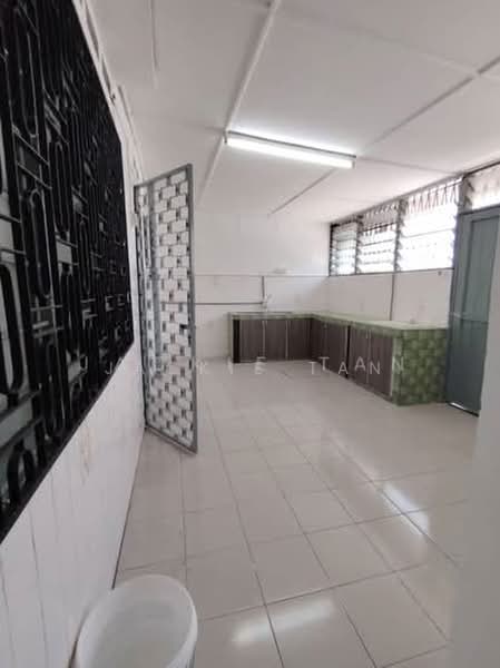 1-storey Terraced House for Sale in SS 3, Taman Universiti (Petaling Jaya) - Jackie Tan - Kitchen - PropertyGuru.com.my