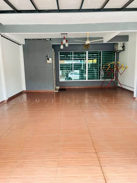 2-storey Terraced House for Rent in Semenyih Parklands (Beranang) - Mimie Nawawi - Entrance - PropertyGuru.com.my