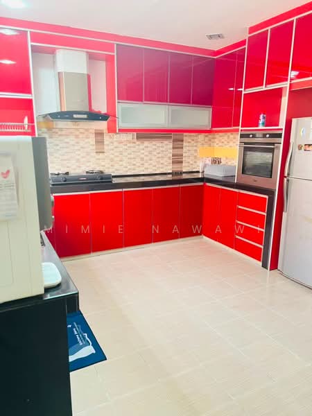 2-storey Terraced House for Rent in Semenyih Parklands (Beranang) - Mimie Nawawi - Kitchen - PropertyGuru.com.my
