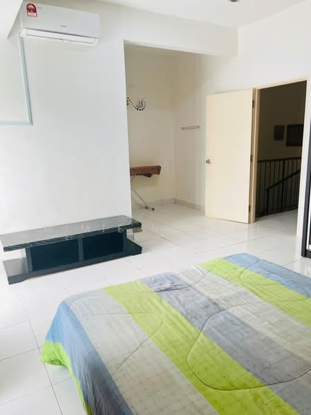 2-storey Terraced House for Rent in Semenyih Parklands (Beranang) - Mimie Nawawi - Bedroom - PropertyGuru.com.my