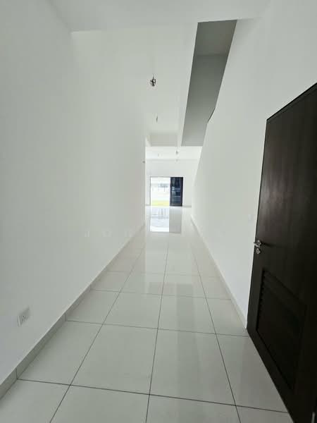 Semi-Detached House for Sale in Bandar Kinrara Seksyen 1 (Bandar Kinrara) - John Lee - Corridor - PropertyGuru.com.my
