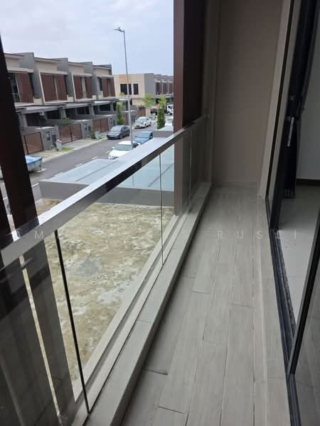 Rumah Teres 2-Tingkat untuk Dijual di Puteri Harbour (Iskandar Puteri (Nusajaya)) - Amir Faris Rusli - Balcony - PropertyGuru.com.my