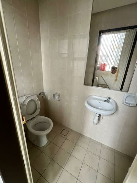 Condominium for Sale at Nautica Lake Suites - Wen Rong Andy Lee - Bathroom - PropertyGuru.com.my