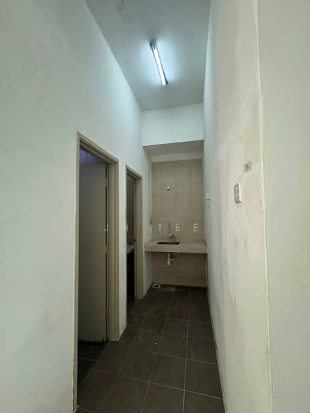 Shop / Office for Rent in Pju 5 (Kota Damansara) - JH Tee - Corridor - PropertyGuru.com.my