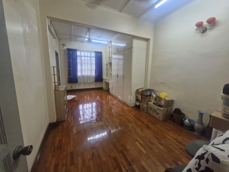 2-storey Terraced House for Sale in Taman hujan bubuk (Jalan Klang Lama (Old Klang Road)) - Esharani . - PropertyGuru.com.my