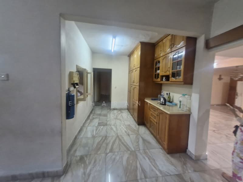 2-storey Terraced House for Sale in Taman hujan bubuk (Jalan Klang Lama (Old Klang Road)) - Esharani . - PropertyGuru.com.my