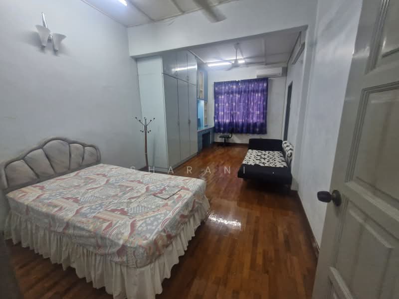 2-storey Terraced House for Sale in Taman hujan bubuk (Jalan Klang Lama (Old Klang Road)) - Esharani . - PropertyGuru.com.my