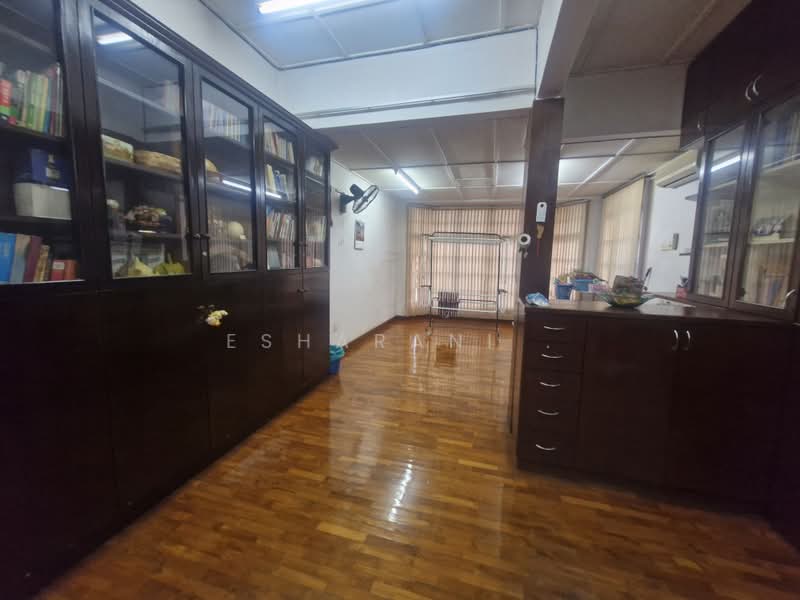 2-storey Terraced House for Sale in Taman hujan bubuk (Jalan Klang Lama (Old Klang Road)) - Esharani . - PropertyGuru.com.my