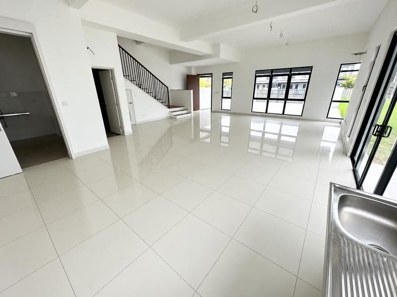 Semi-Detached House for Sale in Sungai Buloh (Selangor) - Lucas Loh - Living Room - PropertyGuru.com.my