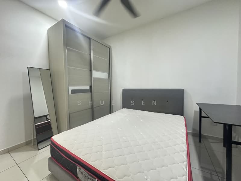 Kediaman Servis untuk Dijual di Kenwingston Skylofts - Shue Sen - Bedroom - PropertyGuru.com.my