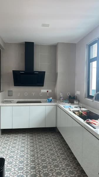 Condominium for Sale at Ara Hill Condominium - Joyce Kok - Kitchen - PropertyGuru.com.my