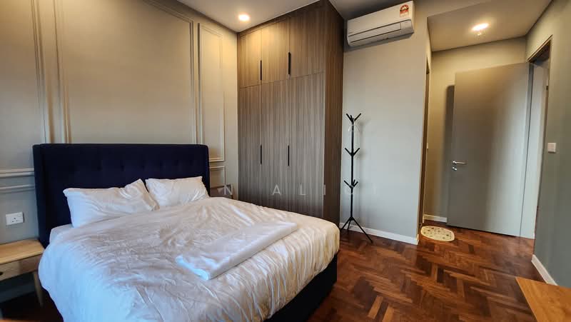 Service Residence for Sale at Bloomsvale Menara Vista Petaling - Yen Alice - Master Bedroom - PropertyGuru.com.my