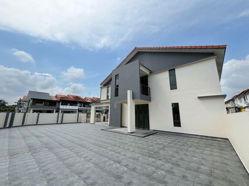 2-storey Terraced House for Sale in Bandar Dato Onn (Tebrau) - Andrew Teo - Exterior - PropertyGuru.com.my