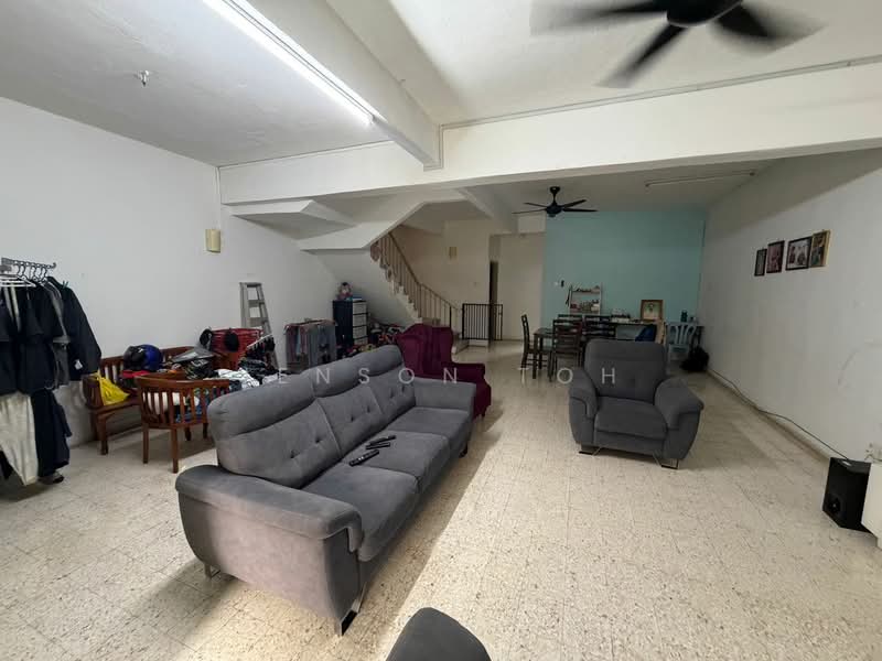 Rumah Teres 2-Tingkat untuk Dijual di Taman Wahyu (Batu Caves) - Jenson Toh - Living Room - PropertyGuru.com.my