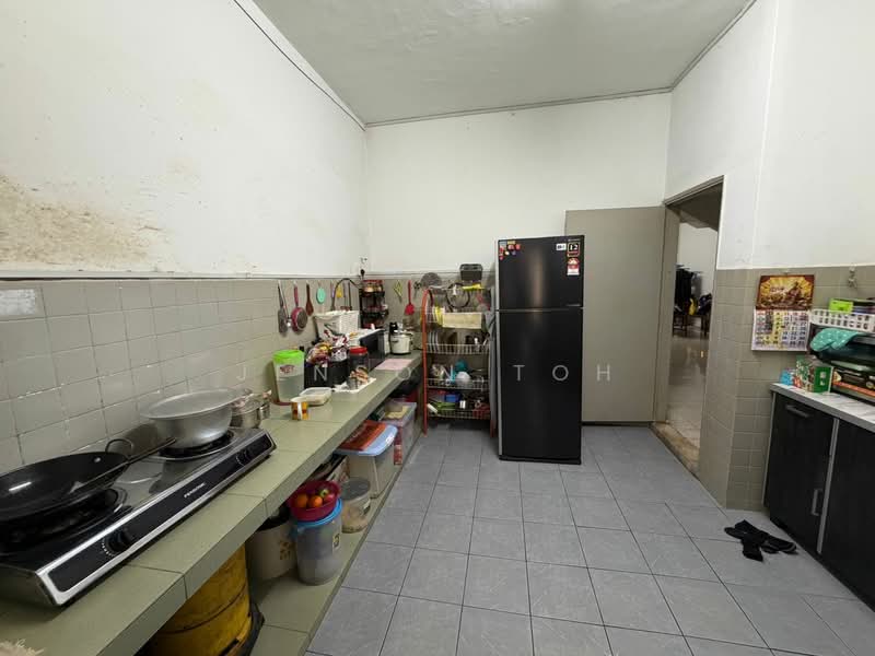 Rumah Teres 2-Tingkat untuk Dijual di Taman Wahyu (Batu Caves) - Jenson Toh - Kitchen - PropertyGuru.com.my