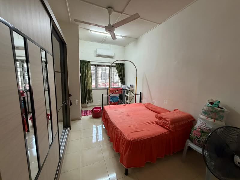 Rumah Teres 2-Tingkat untuk Dijual di Taman Wahyu (Batu Caves) - Jenson Toh - Bedroom - PropertyGuru.com.my