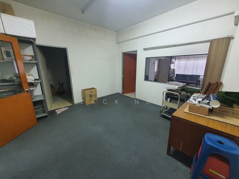 Shop / Office untuk Dijual di Sungai Buloh (Selangor) - Zack Ng - Interior - PropertyGuru.com.my