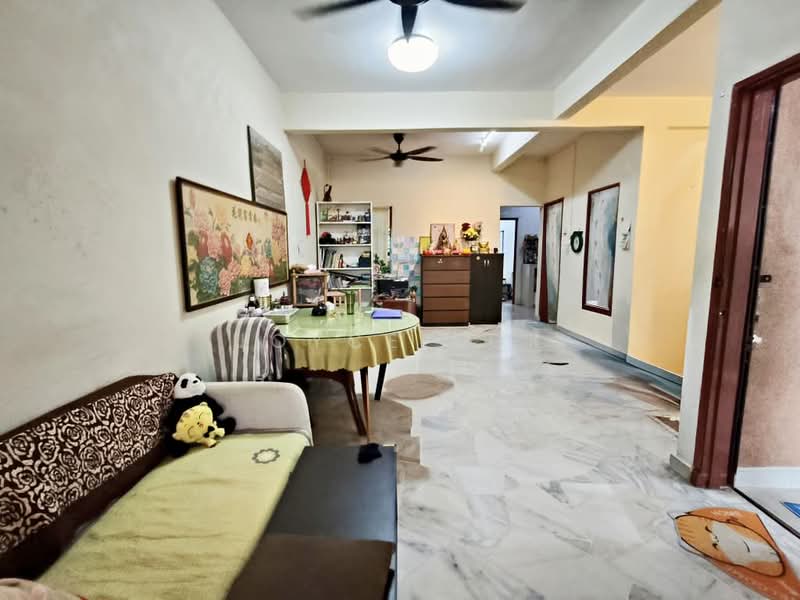 Rumah Teres 2-Tingkat untuk Dijual di Usj 6 (Subang Jaya) - Joyce Kok - Living Room - PropertyGuru.com.my