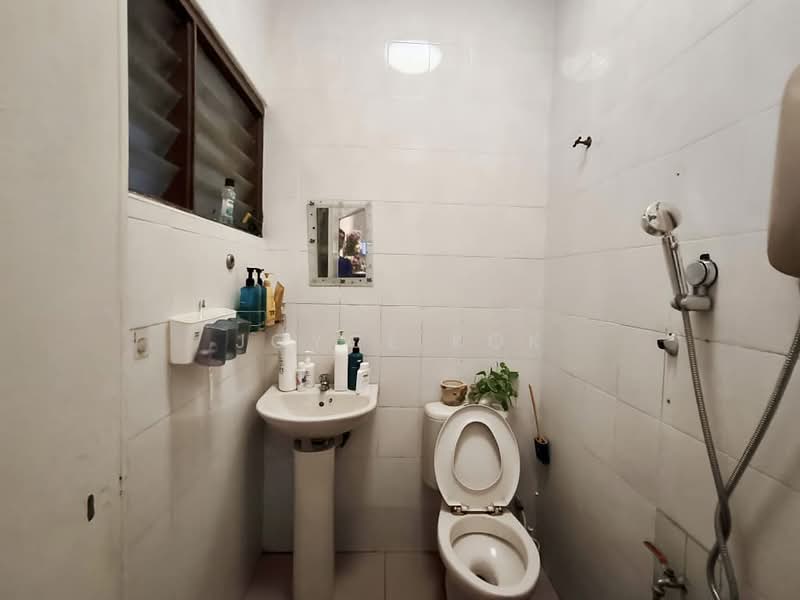 Rumah Teres 2-Tingkat untuk Dijual di Usj 6 (Subang Jaya) - Joyce Kok - Bathroom - PropertyGuru.com.my