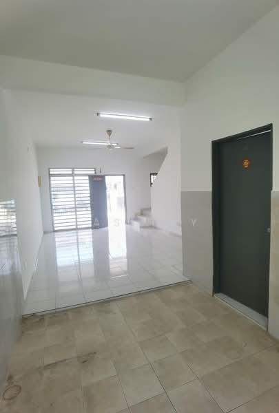 Rumah Kluster untuk Dijual di Nusantara Prima (Gelang Patah) - Jas Tay - Living Room - PropertyGuru.com.my