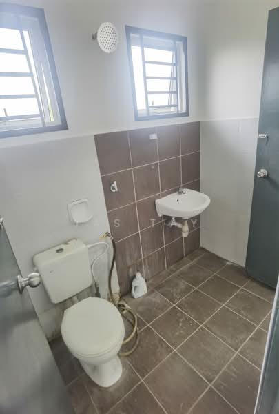Rumah Kluster untuk Dijual di Nusantara Prima (Gelang Patah) - Jas Tay - Bathroom - PropertyGuru.com.my