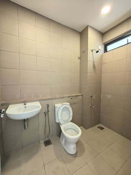 Terraced House for Rent in Klang (Selangor) - Stephanie Lim - Bathroom - PropertyGuru.com.my