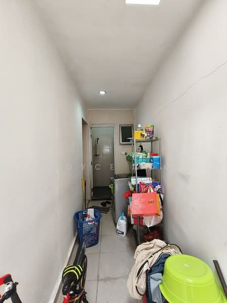 Rumah Teres 2-Tingkat untuk Dijual di Usj 6 (Subang Jaya) - Joyce Kok - Corridor - PropertyGuru.com.my
