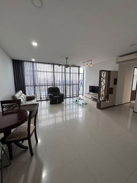 Kondominium untuk Disewa di The Fennel - Kelvin Chen - Living Room - PropertyGuru.com.my