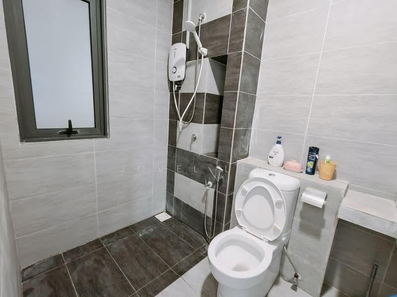 Service Residence for Sale at 8Scape Residence @ Sutera - Jovel Lim - Bathroom - PropertyGuru.com.my