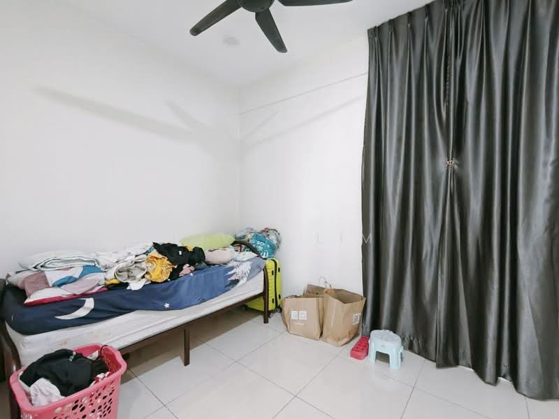 Service Residence for Sale at 8Scape Residence @ Sutera - Jovel Lim - Bedroom - PropertyGuru.com.my