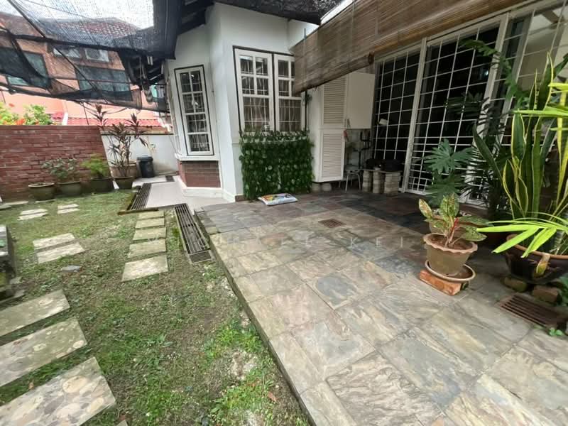 Rumah Teres untuk Dijual di Bandar Kinrara Seksyen 1 (Bandar Kinrara) - Michael Kei - Exterior - PropertyGuru.com.my