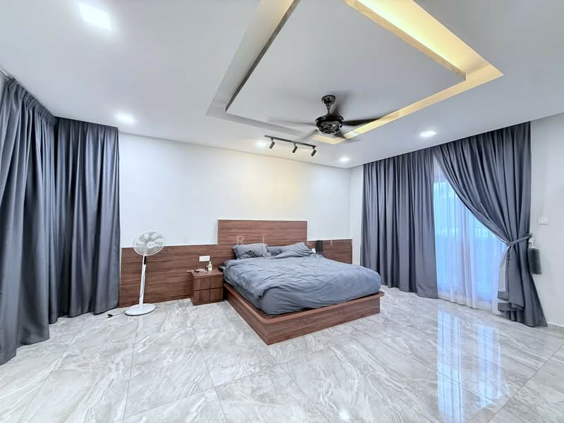 Semi-Detached House for Sale in Taman Pelangi (Johor Bahru) - Karl Lim - Bedroom - PropertyGuru.com.my