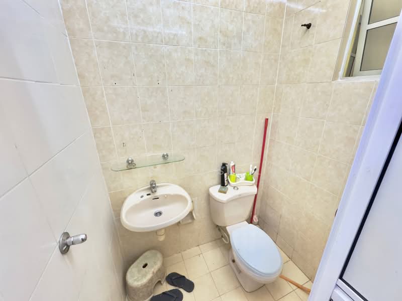 Rumah Teres untuk Dijual di Bandar Bukit Puchong (Puchong) - Adibah Salim - Bathroom - PropertyGuru.com.my