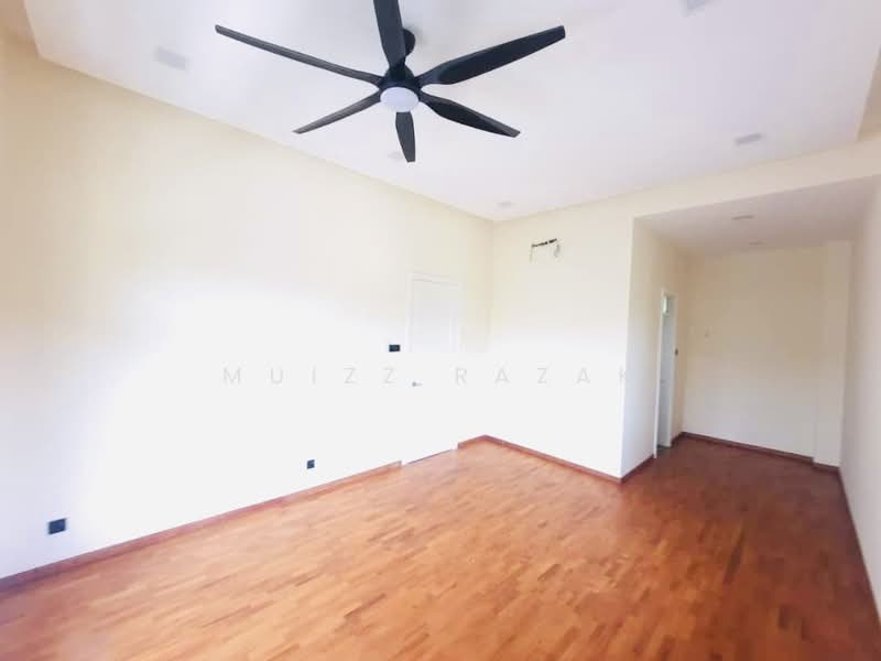 Bungalow House for Sale in Bukit Jelutong (Shah Alam) - Muizz Razak - PropertyGuru.com.my