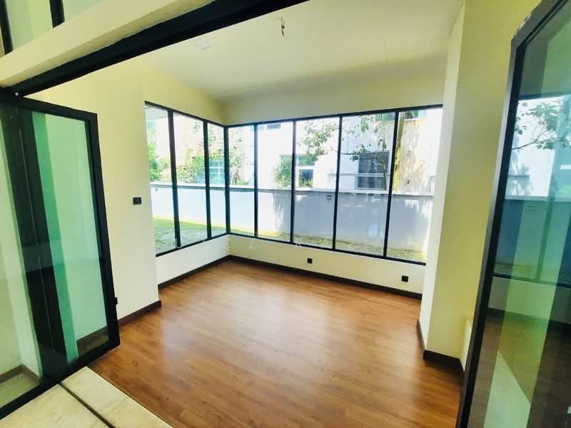 Bungalow House for Sale in Bukit Jelutong (Shah Alam) - Muizz Razak - PropertyGuru.com.my