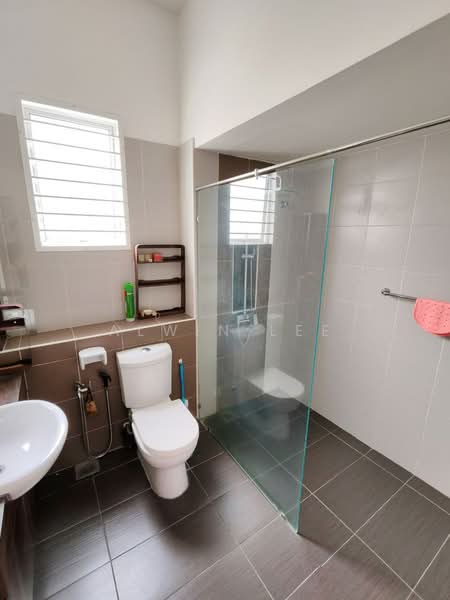 2-storey Terraced House for Sale in Setia Indah 12 (Setia Alam) - Alwin Lee - Bathroom - PropertyGuru.com.my